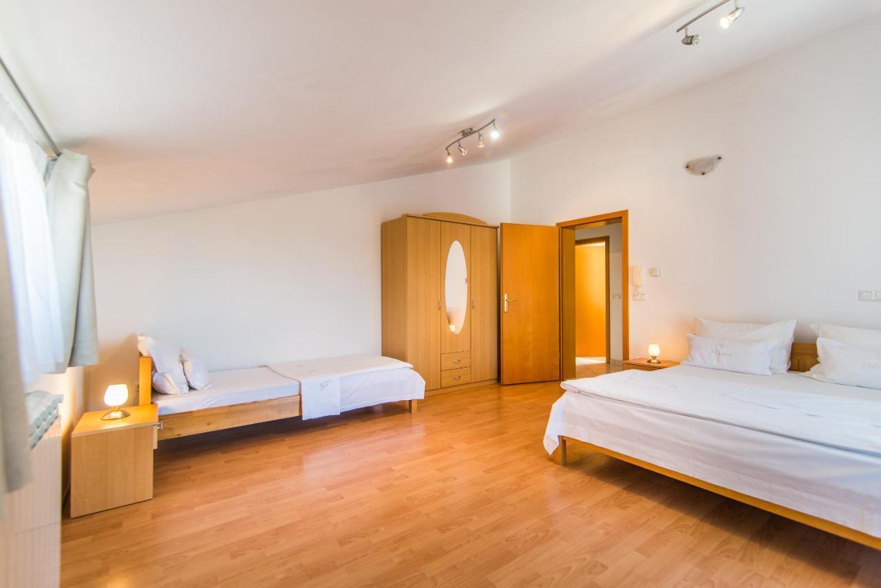 Apartment Anakatarina Porec Exterior photo